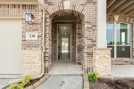 New construction Single-Family house 230 Comanche Trl, Alvarado, TX 76009 Dewberry III- photo 3 3