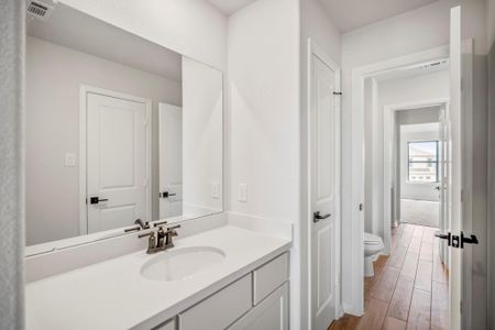 New construction Single-Family house 2406 Shooting Star Ln, Fulshear, TX 77423 plan Auburn II 4600.3 - image 11