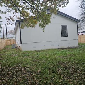 New construction Single-Family house 512 San Saba St, Lockhart, TX 78644 null- photo 20 20