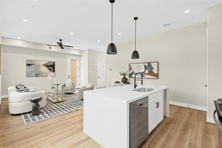 New construction Single-Family house 2131 Blalock St, Unit I, Houston, TX 77080 null- photo 17 17