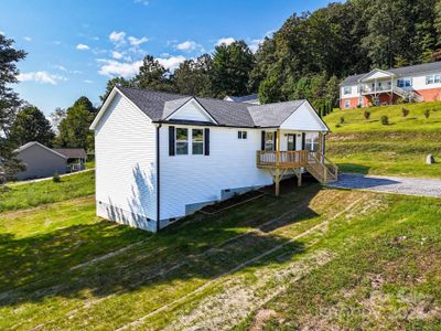 New construction Single-Family house 271 Freeman Place Trl, Hendersonville, NC 28792 - image