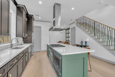 New construction Single-Family house 1724 Ridgewood St, Houston, TX 77006 - image 20
