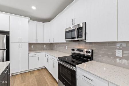 New construction Duplex house 1128/1130 Cedarhurst Dr, Raleigh, NC 27609 null- photo 65 65
