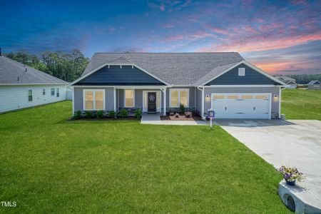 New construction Single-Family house 164 Lake Edge Dr, Lillington, NC 27546 plan Plan 3040 - image