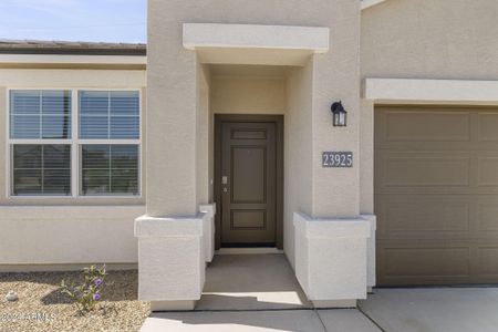 4-web-or-mls-23925-w-hopi-st-2001