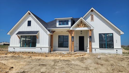 New construction Single-Family house 9204 Wood Duck Dr, Justin, TX 76247 plan The Laredo - image
