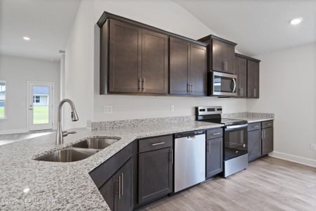 New construction Single-Family house 3234 Winding Creek Pl, Green Cove Springs, FL 32043 plan 1820 - image