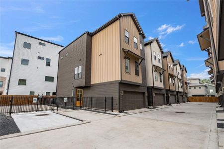 New construction Single-Family house 1614 Ojeman Rd, Unit I, Houston, TX 77055 - image