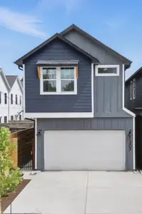 New construction Single-Family house 1307 Amundsen St N, Houston, TX 77009 - image