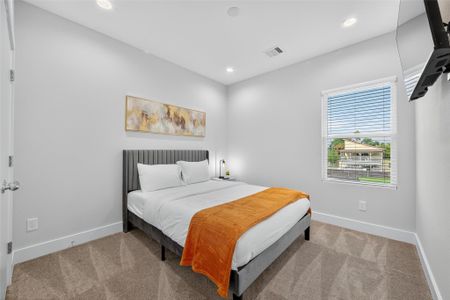 New construction Single-Family house 833 Dorchester St St, Unit E, Houston, TX 77022 - image 16
