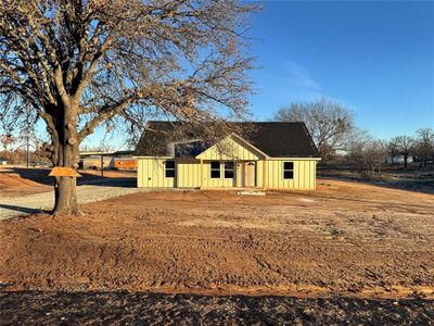 New construction Single-Family house 1016 Hereford Dr, Springtown, TX 76082 - photo 0