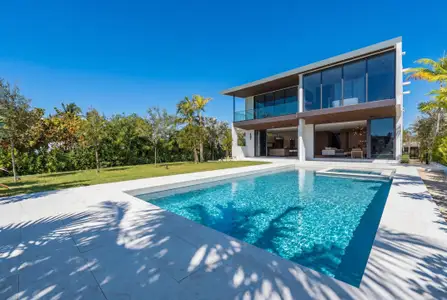 New construction Single-Family house 930 S Shore Dr, Miami Beach, FL 33141 - image