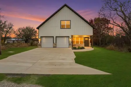 New construction Single-Family house 5529 Mercedes Cir, Granbury, TX 76048 - image