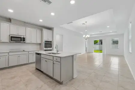 New construction Single-Family house 12182 Stirrup Dr, Dade City, FL 33525 plan Picasso Bonus - image 7