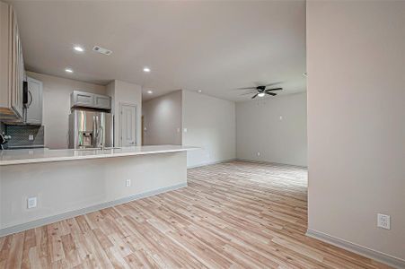 New construction Single-Family house 3309 Illinois St, Baytown, TX 77520 null- photo 15 15