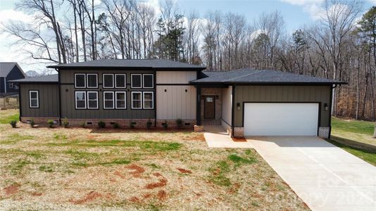 New construction Single-Family house 2003 Plain Field Dr, Bessemer City, NC 28016 - image