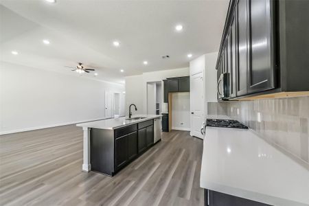 New construction Single-Family house 5326 Camp Creek Rd, Baytown, TX 77523 - image 17