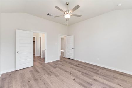 New construction Single-Family house 16858 Needlepoint Dr, Conroe, TX 77302 plan Linden - image 15