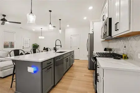 New construction Townhouse house 1628 Ruskin Wy, Marietta, GA 30062 - image 16