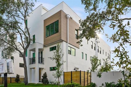 New construction Townhouse house 307 15th Street North, Saint Petersburg, FL 33705 - photo 0