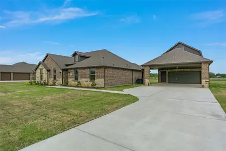 New construction Single-Family house 18310 Chippewa Ct, Terrell, TX 75160 - image
