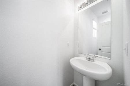 New construction Single-Family house 46569 Sunflower Ln, Bennett, CO 80102 - image 14