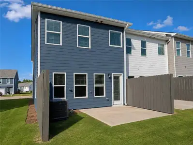 New construction Townhouse house 9444 Maple Grove Ln, Unit LOT 60, Jonesboro, GA 30238 - image 3