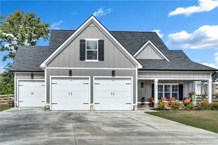 New construction Single-Family house 184 Bridlewood Dr, Ringgold, GA 30736 - image