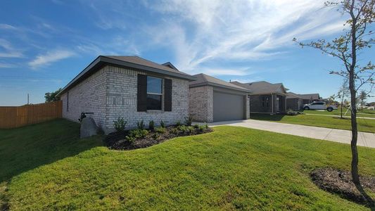 New construction Single-Family house 13505 Gunsmoke Ln, Cresson, TX 76035 Huntsville- photo 2 2