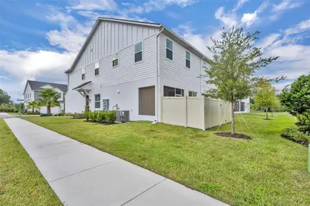 New construction Townhouse house 1639 Birchfield Cv, Oviedo, FL 32765 - image