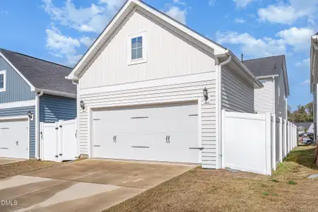 New construction Single-Family house 205 Buckhorn Branch Park, Clayton, NC 27520 - image