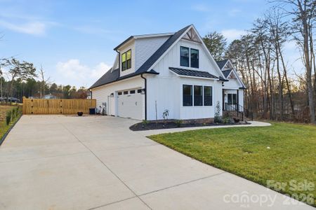 New construction Single-Family house 3207 Frazier Dr, Claremont, NC 28610 - image