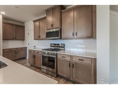 New construction Single-Family house 1600 Sunflower Wy, Johnstown, CO 80534 - image 10