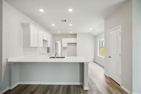 New construction Single-Family house 1117 Novelle Bend Dr, Houston, TX 77336 - image 4