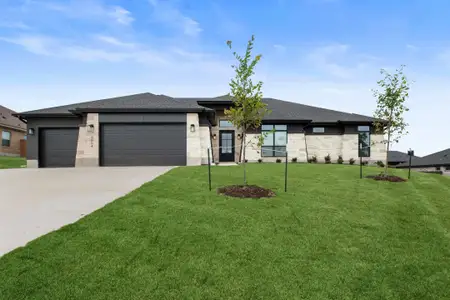 New construction Single-Family house 4084 Turning Leaf Dr, Nolanville, TX 76559 plan Concho - image