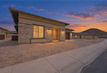 New construction Single-Family house 33481 N Chevelon Dr, Peoria, AZ 85383 plan Discover II Elevation B - image