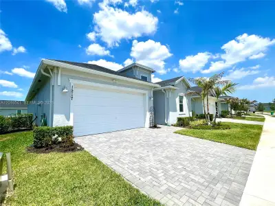 New construction Single-Family house 1217 Se Crosswood Wy, Port St. Lucie, FL 34984 - image
