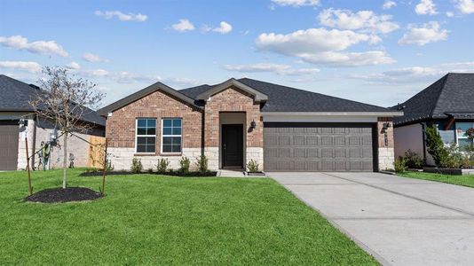 New construction Single-Family house 235 Amy St, Angleton, TX 77515 Cali - photo 0