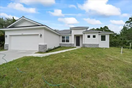 New construction Single-Family house 625 Russ Rd, Fort Pierce, FL 34982 - image