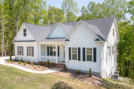 New construction Single-Family house 131 High Lake Dr, Statesville, NC 28677 plan Columbia - image 10