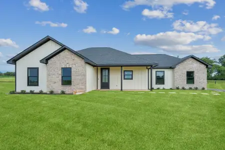 New construction Single-Family house 4379 Collton Ln, Franklin, TX 77856 - image