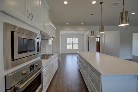 New construction Single-Family house 108 Retreat Pl, Georgetown, TX 78626 - photo 11 11