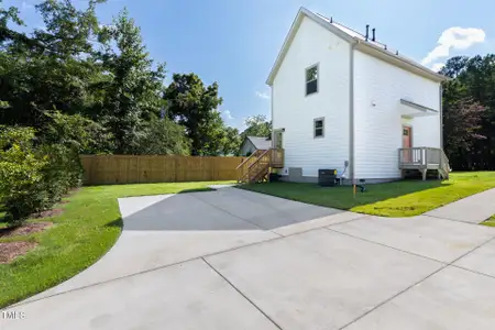 New construction Single-Family house 1448a Maplewood Dr, Durham, NC 27704 - image