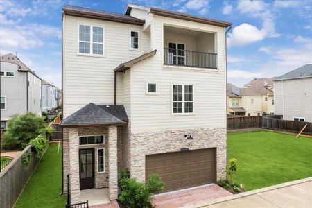 Upland Estates by Riverway Homes in Houston - image 12