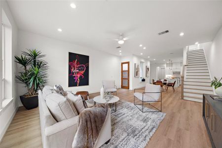 New construction Single-Family house 5238 Larkin St, Houston, TX 77007 null- photo 12 12