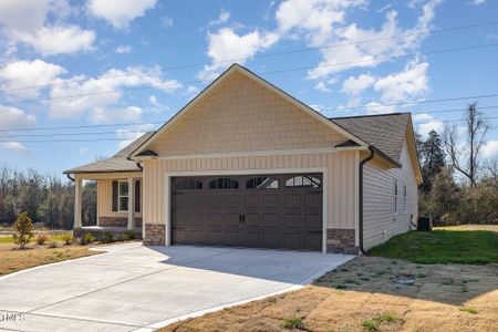 New construction Single-Family house 122 Wilderness Trl, Smithfield, NC 27577 null- photo 1 1