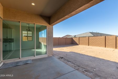 New construction Single-Family house 24030 N 171St Dr, Surprise, AZ 85387 Pinecrest- photo 31 31