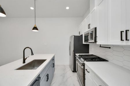 New construction Single-Family house 853 Mansfield St, Unit D, Houston, TX 77091 null- photo 21 21