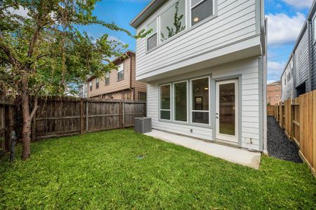 New construction Single-Family house 5238 Larkin St, Houston, TX 77007 null- photo 31 31