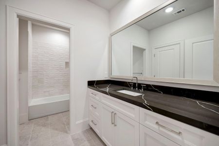 New construction Single-Family house 111 Wellington Row Rd, Houston, TX 77024 - image 7